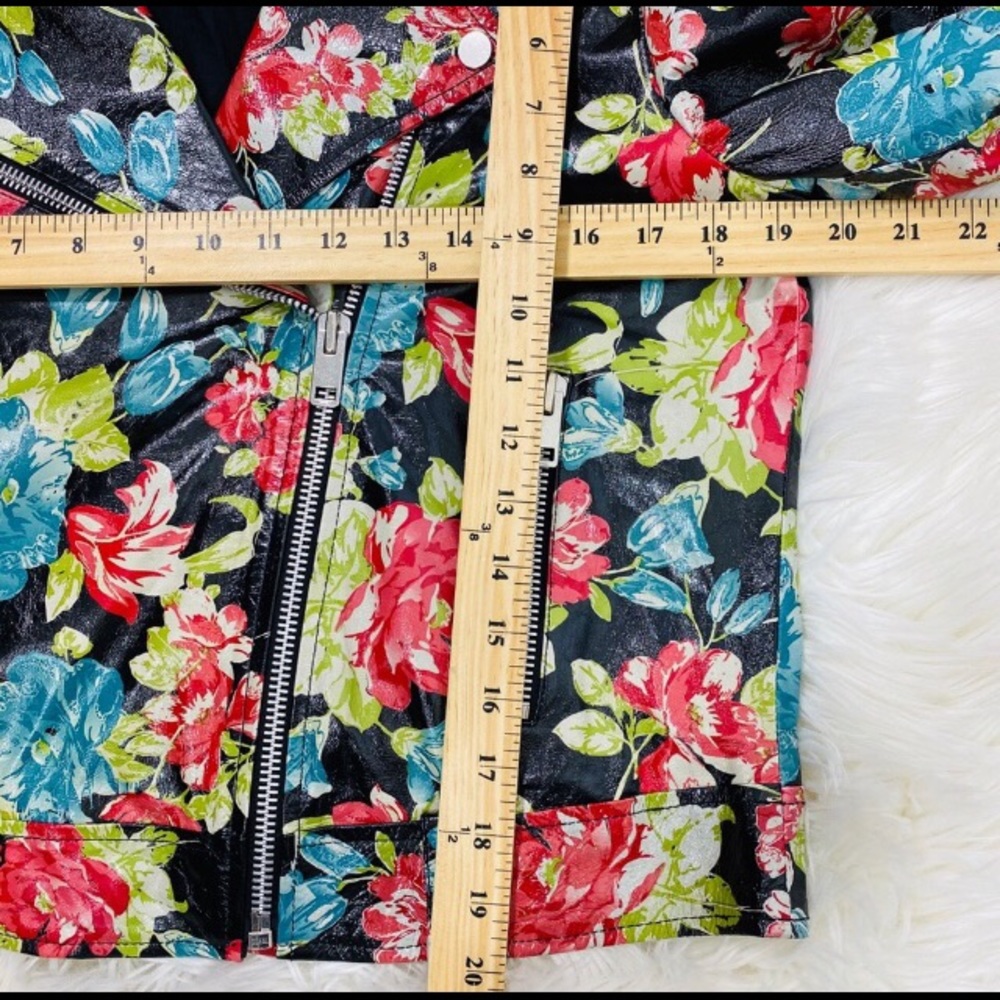 Walter Baker Lambskin Leather Floral Moto Jacket. - Picture 8 of 8